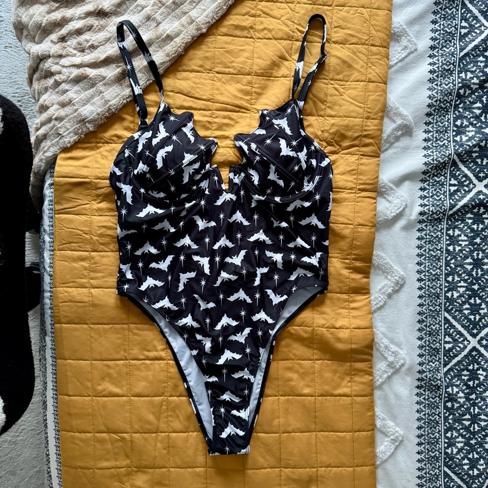 Too Fast Women’s XL Gothic Bats Bat-Shaped One Piece Swimsuit